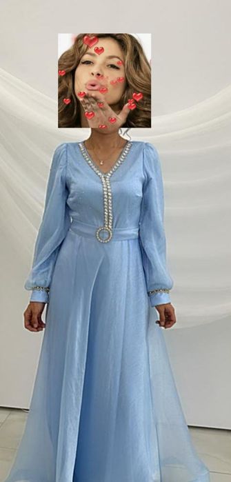 Продам красивое голубое платье