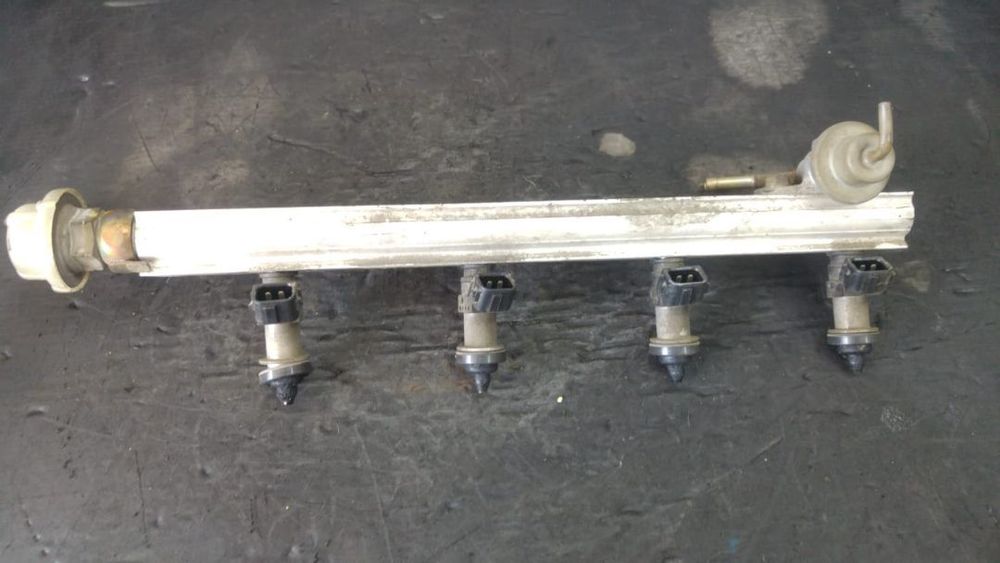 rampa cu injectoare 1.3 b d13b7 honda logo