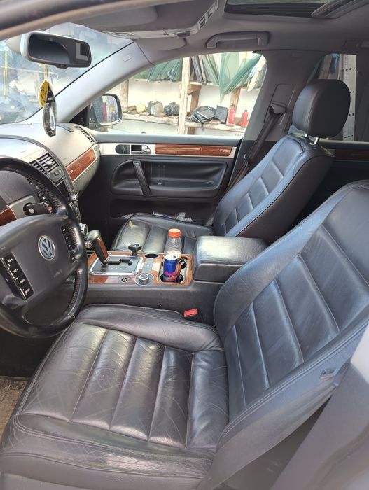 Piese ușa bara fata radiatoare motor cutie stop haion jug vw Touareg