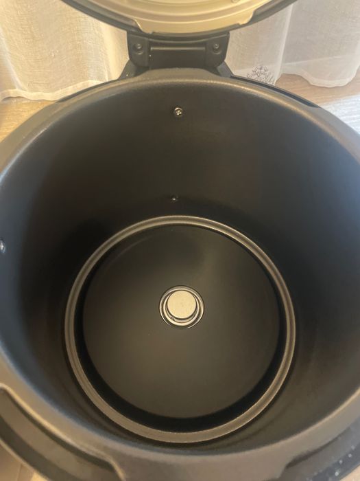 Multicooker Tefal nefolosit(nou nouț)