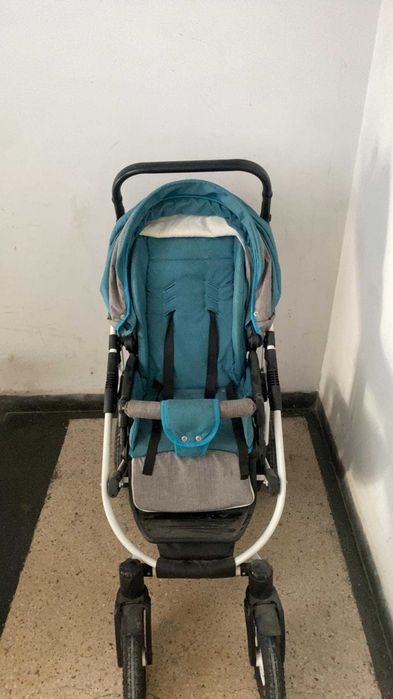 Детска количка с два коша.