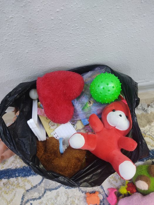 Детские игрушки отдам Бесплатно б/у