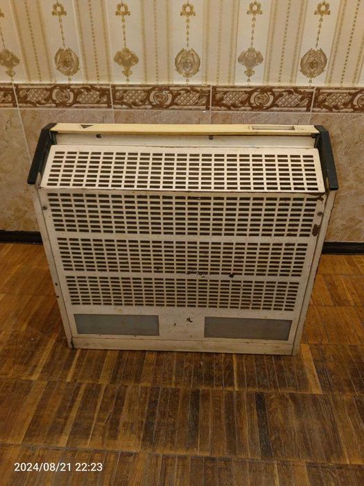 Продам   Вытяжку ( корпус )