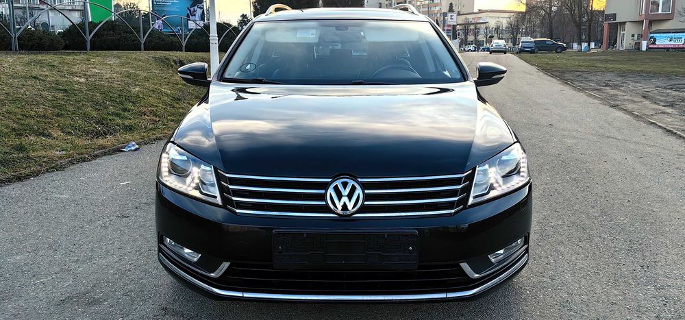 Volkswagen Passat * 211CP * Piele * BiXenon+LED * DSG
