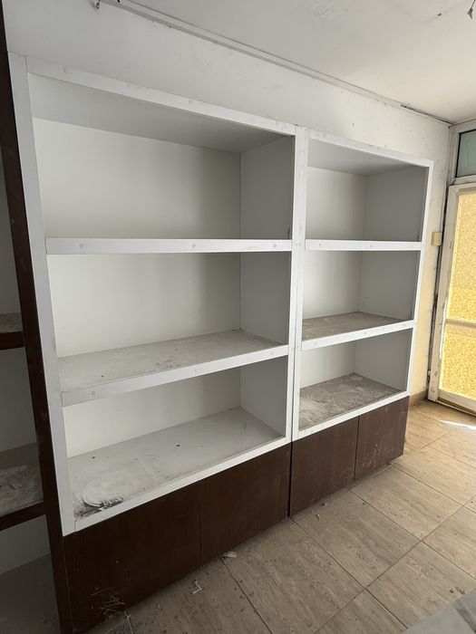 Vand mobila mobilier dulapuri lemn magazin sau depozitare produse raft