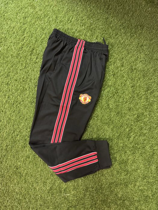 Спортен екип на Манчестър Юнайтед