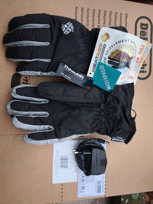 Vand manusi noi cu incalzire pe acumulatori