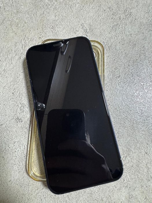 Vând/Schimb iPhone 12 Negru.