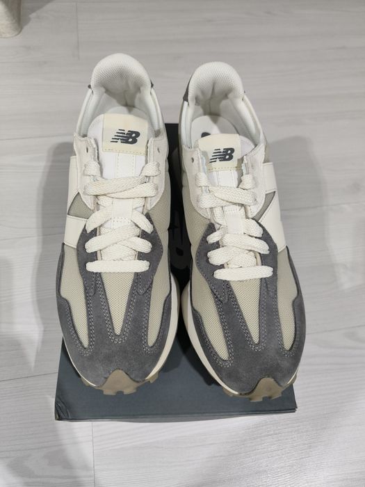 New Balance 327 mărime 44