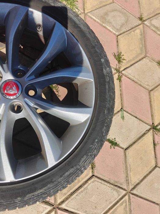 Roti Jante originale anvelope Jaguar XE XF XJ 18 inch