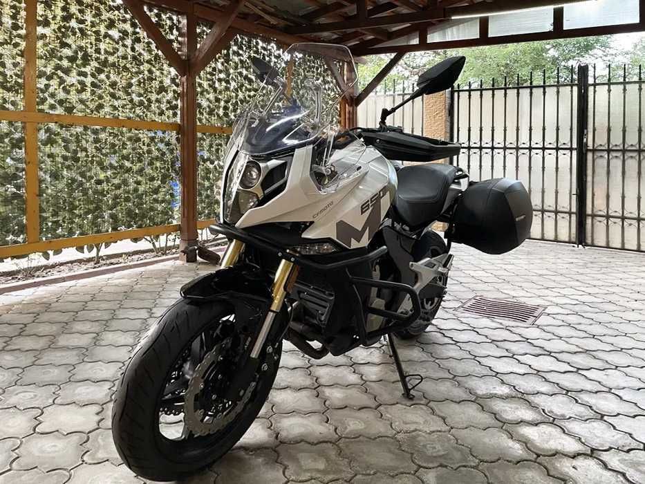 CFMOTO 650 MT – 2022 | Înmatriculată 2023 | 1.877 km | Stare excelentă