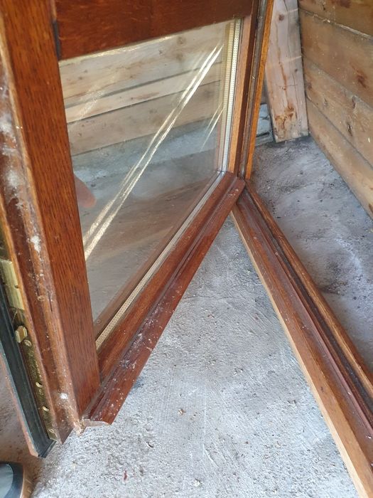 Geam termopan cu ramă lemn stejar