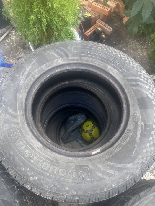 Продам резину.     .