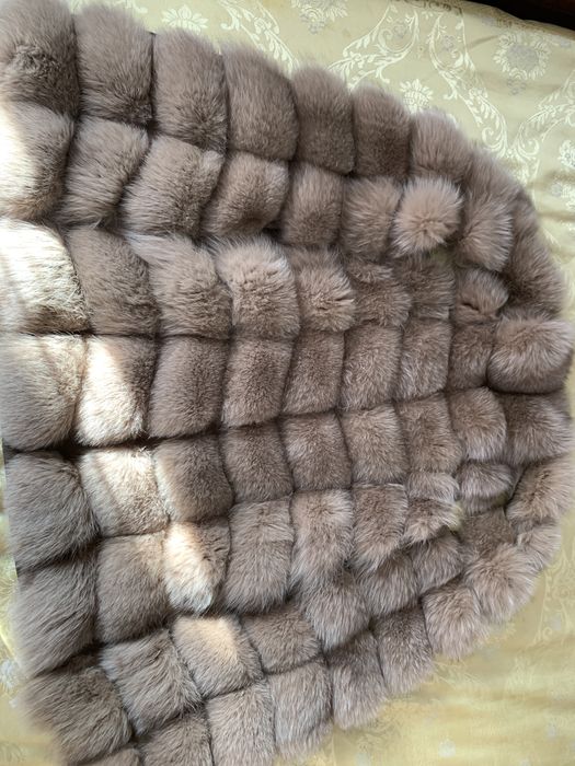 Меховая безрукавка