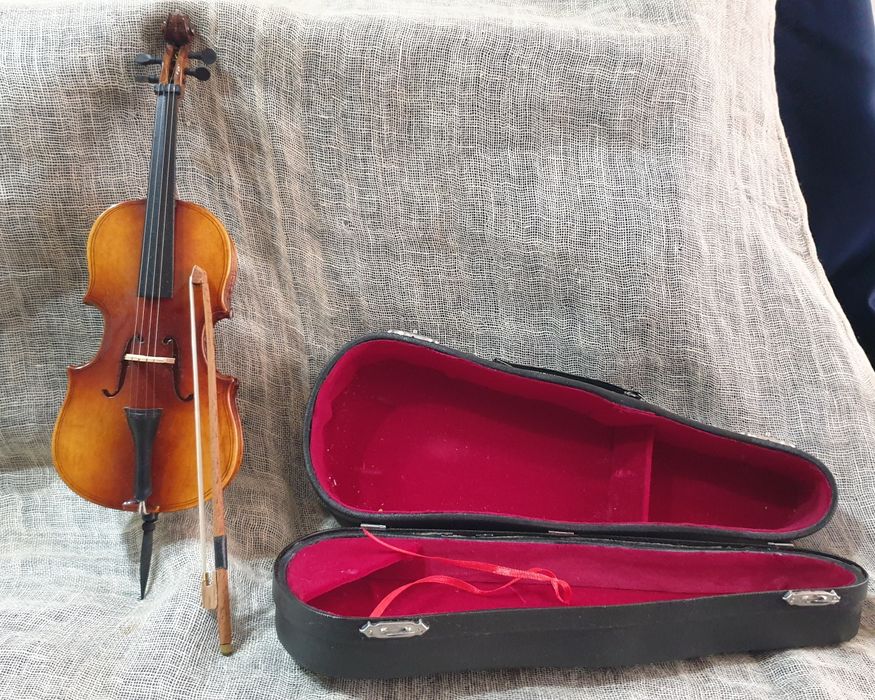 Умален модел на виолончело в калъф - сувенир