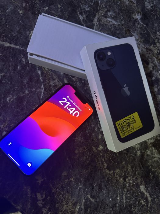 Продам Iphone 13 128 GB