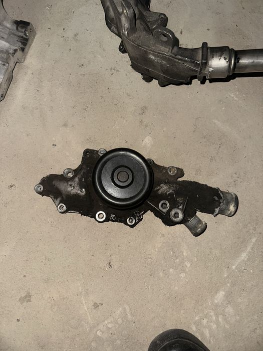 Продам запчасти от OM646 мотора