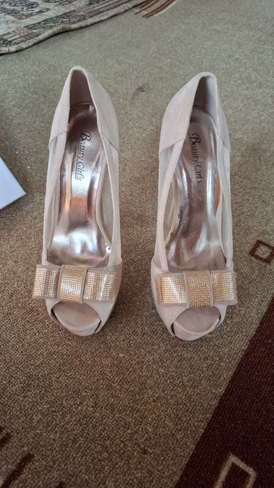 Официални обувки на висок ток, 37 номер