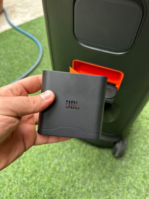 JBL PartyBox Stage 320