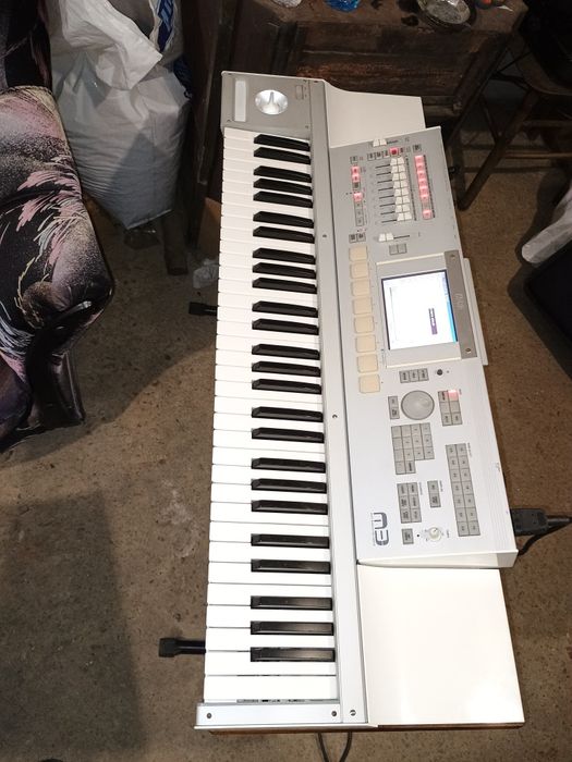 Корг м 3 korg m3 клавир синтезатор