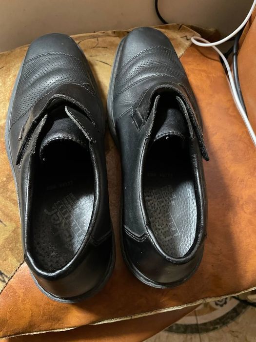 Papuci din piele , Eleganți