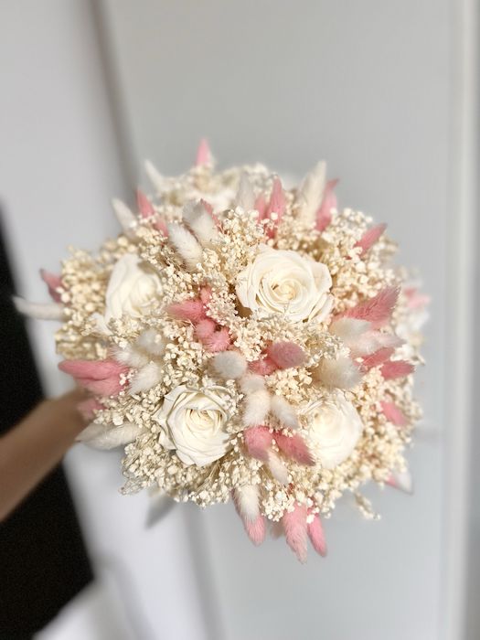 Buchet nunta si cununie din trandafiri naturali criogenati