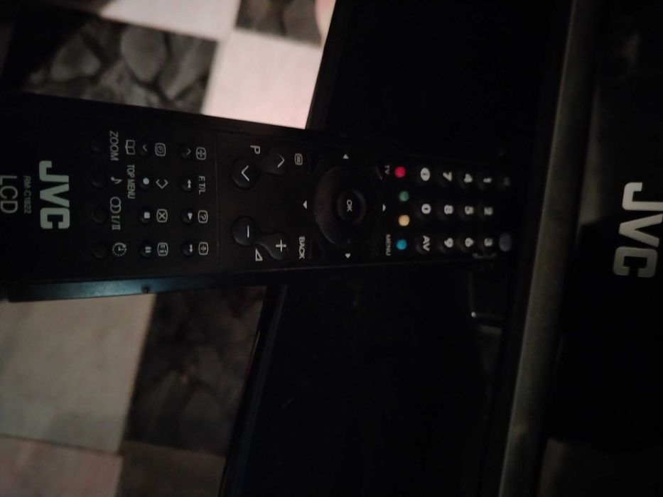 Телевизор LG42LD420, 42инча JVC 32инча