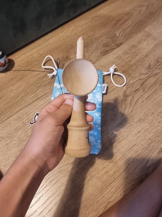 kendama t bow og mod aproape noua