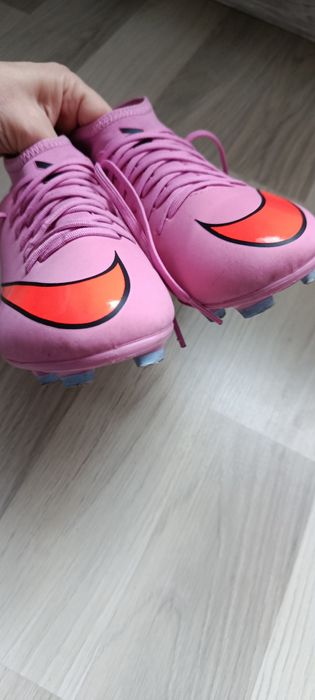 Vând adidași fotbal măsură 35.5 Nike Mercurial