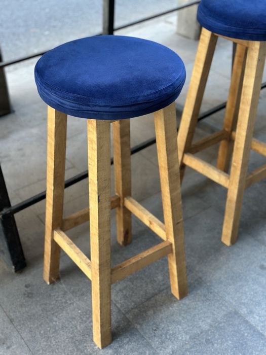 Set masa exterior cadru metalic blat stejar stratificat scaune bar