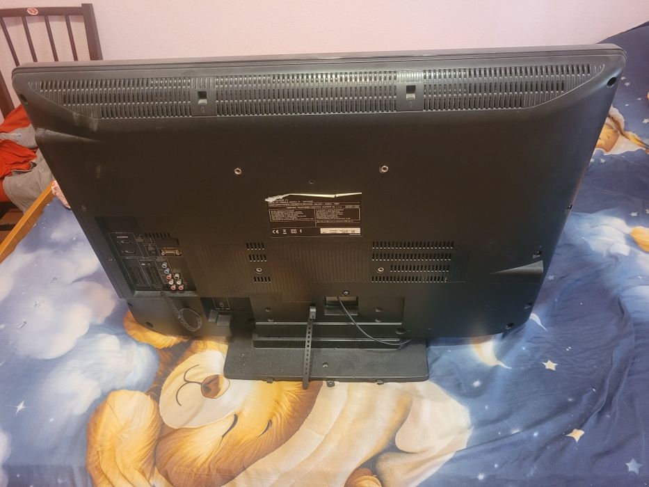 Cuptor cu microunde Samsung și.tv LCD thoshiba.