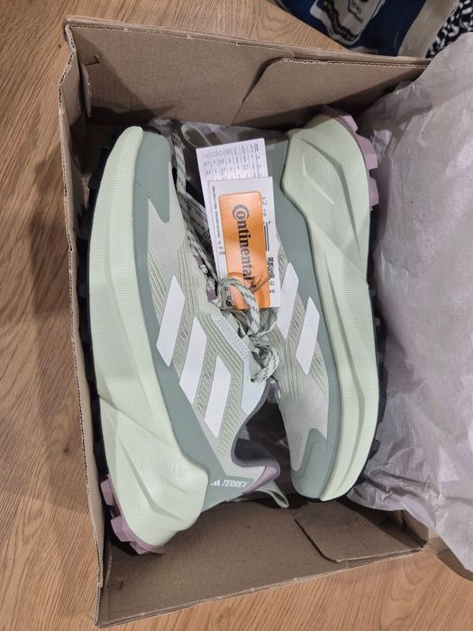 Нови чехли Adidas 39