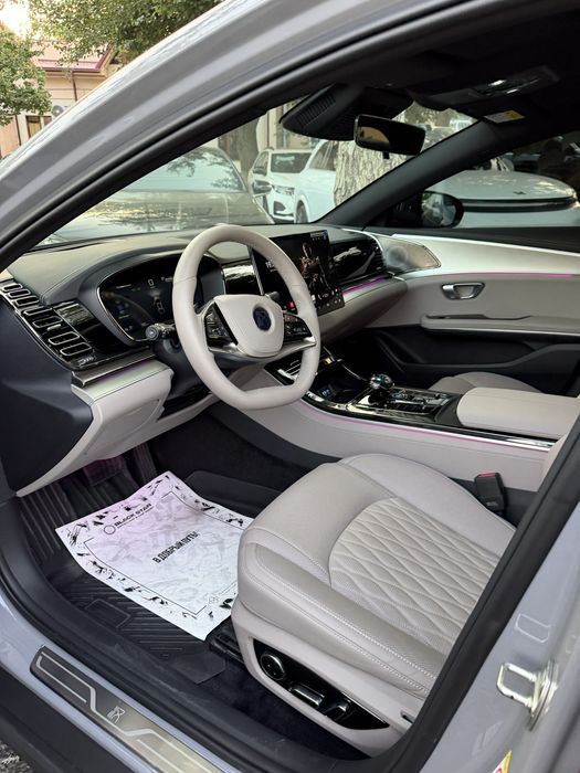 Byd han smart 701km