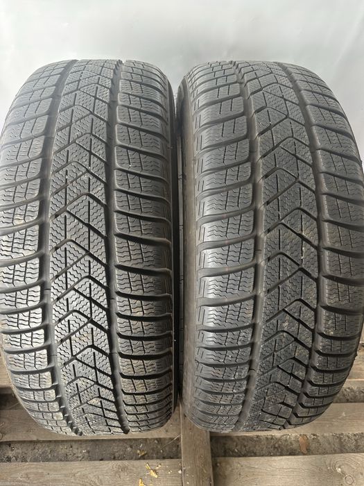225/55/17 Pirelli dot22