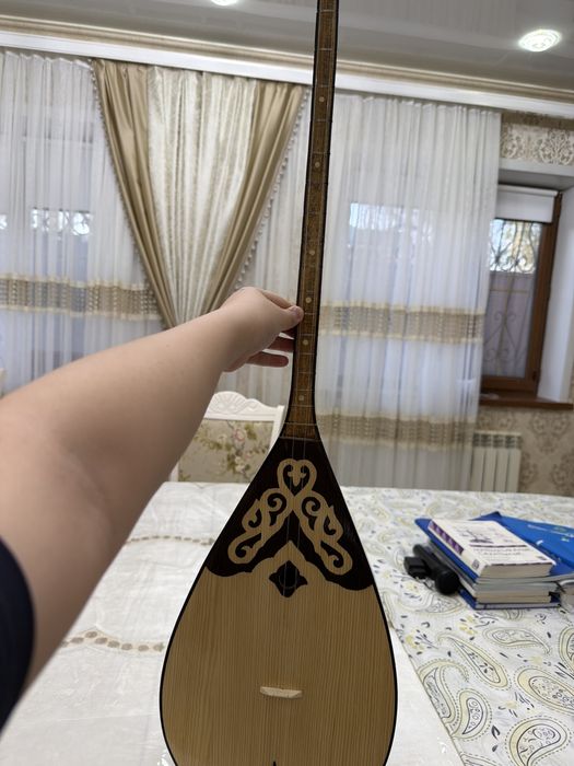Срочно продам домбыру.