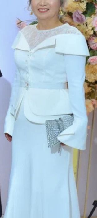 Продам шикарное платье.