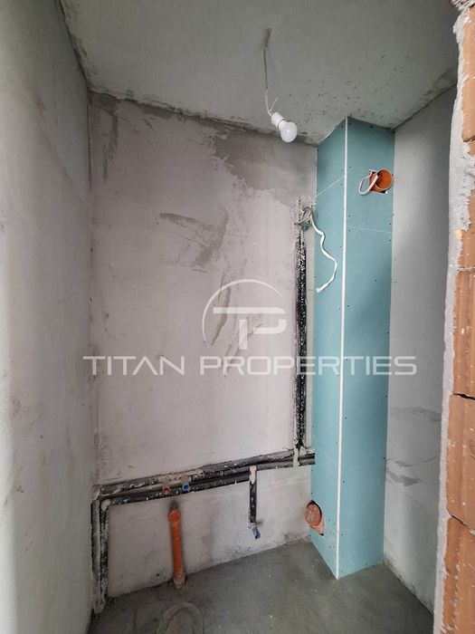 Тристаен апартамент в Бранополе