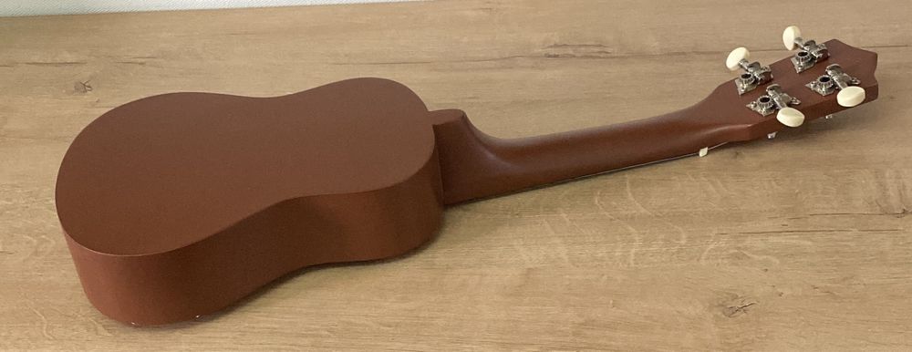 Укулеле гавайская гитара