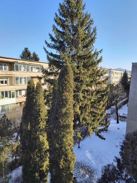 Vand apartament doua camere Brasov, cartier Astra, zona f. buna