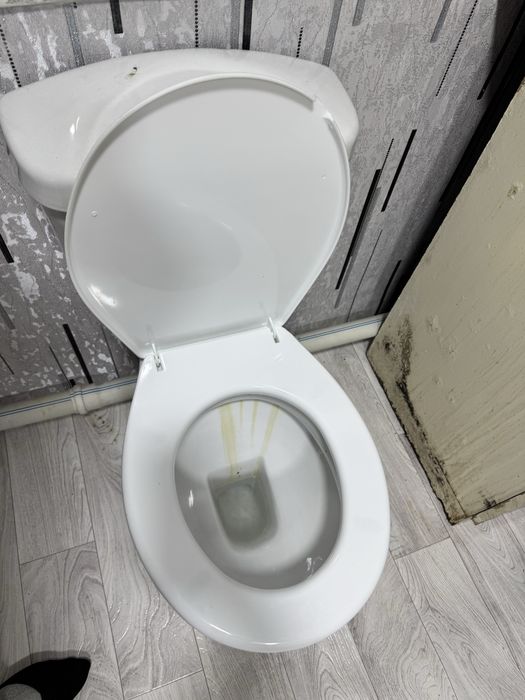 Продам унитаз б/у