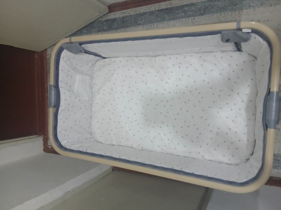 Продам манеж  состояние  хорошее