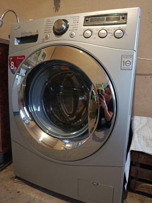 LG Kir yuvish moshinasi sotliadi
