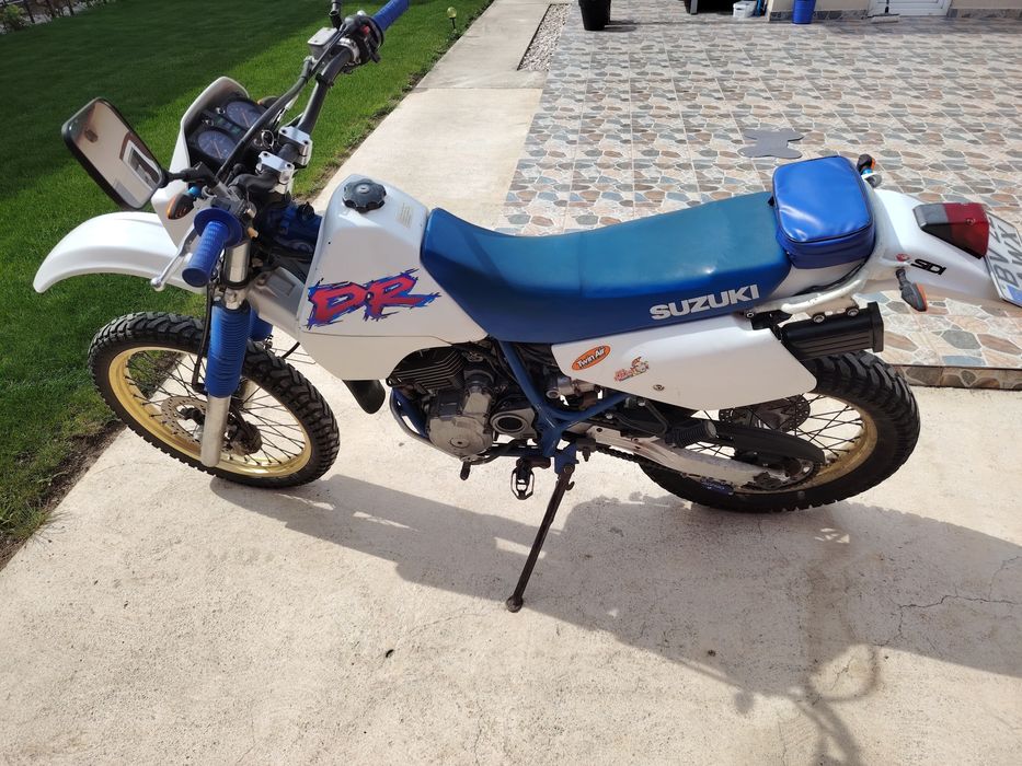 Motor Suzuki DR 350