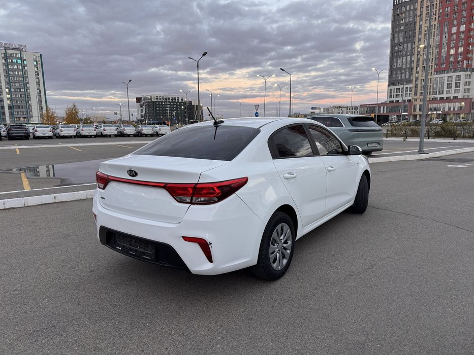 Kia Rio 2020 в идеальном состоянии