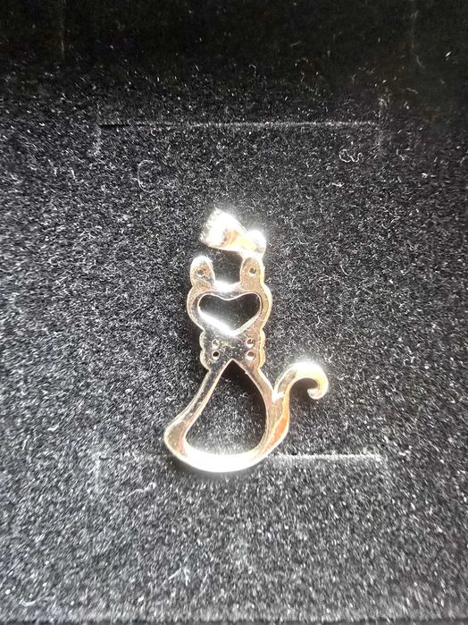 Сребърна висулка котка