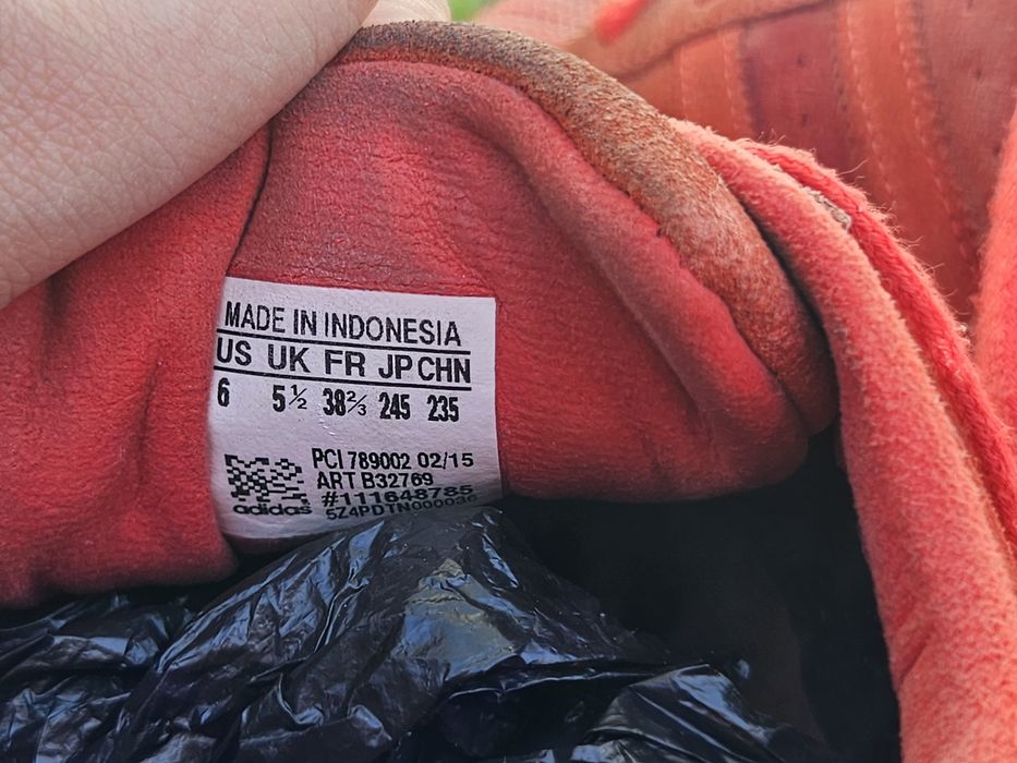 Adidas superstar в червено