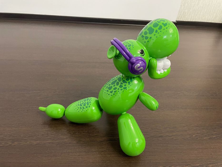 Robot electronic - jucărie interactiva - Squeakee Dino