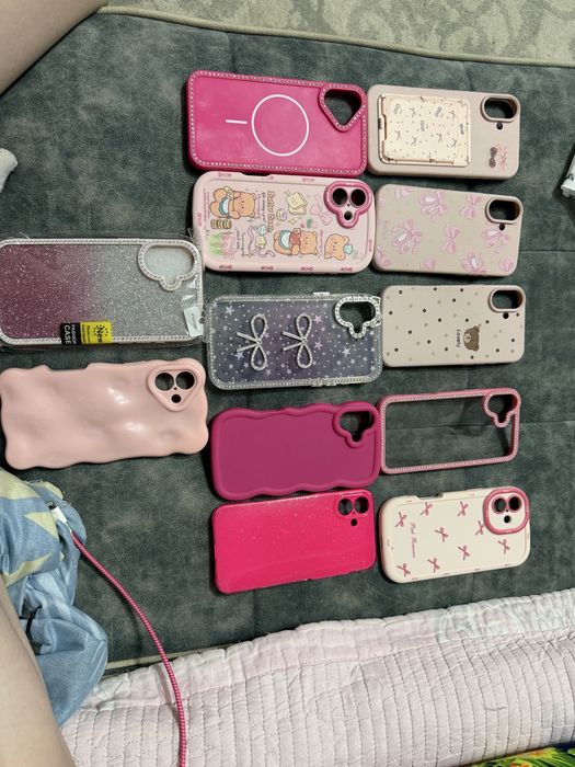 Продам чехлы на айфон 16+