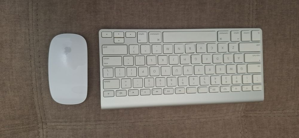 Tasatura mouse apple