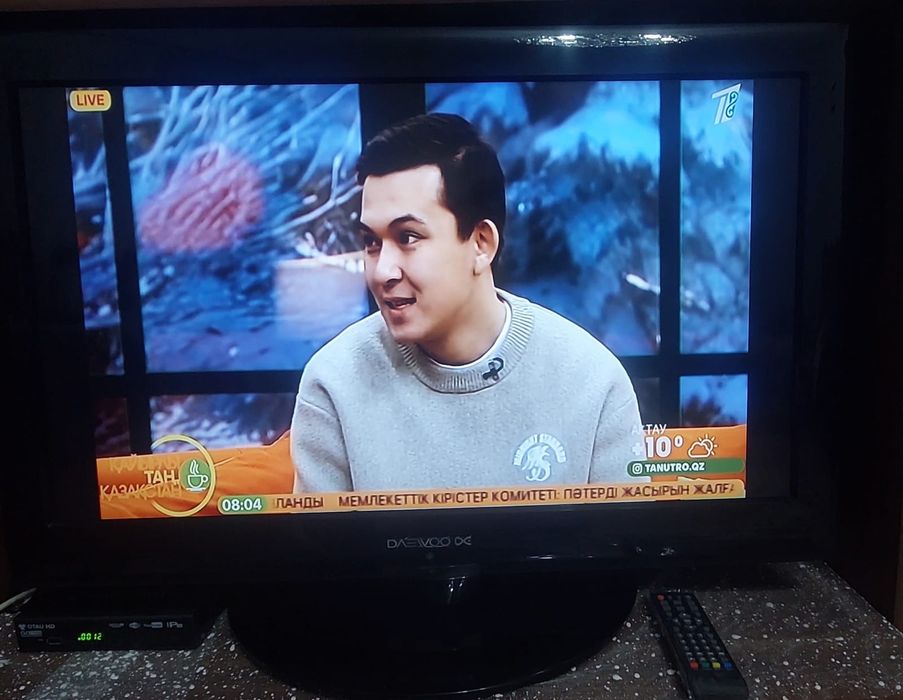 Телевизор .,,DAEWOO не смарт за 18000